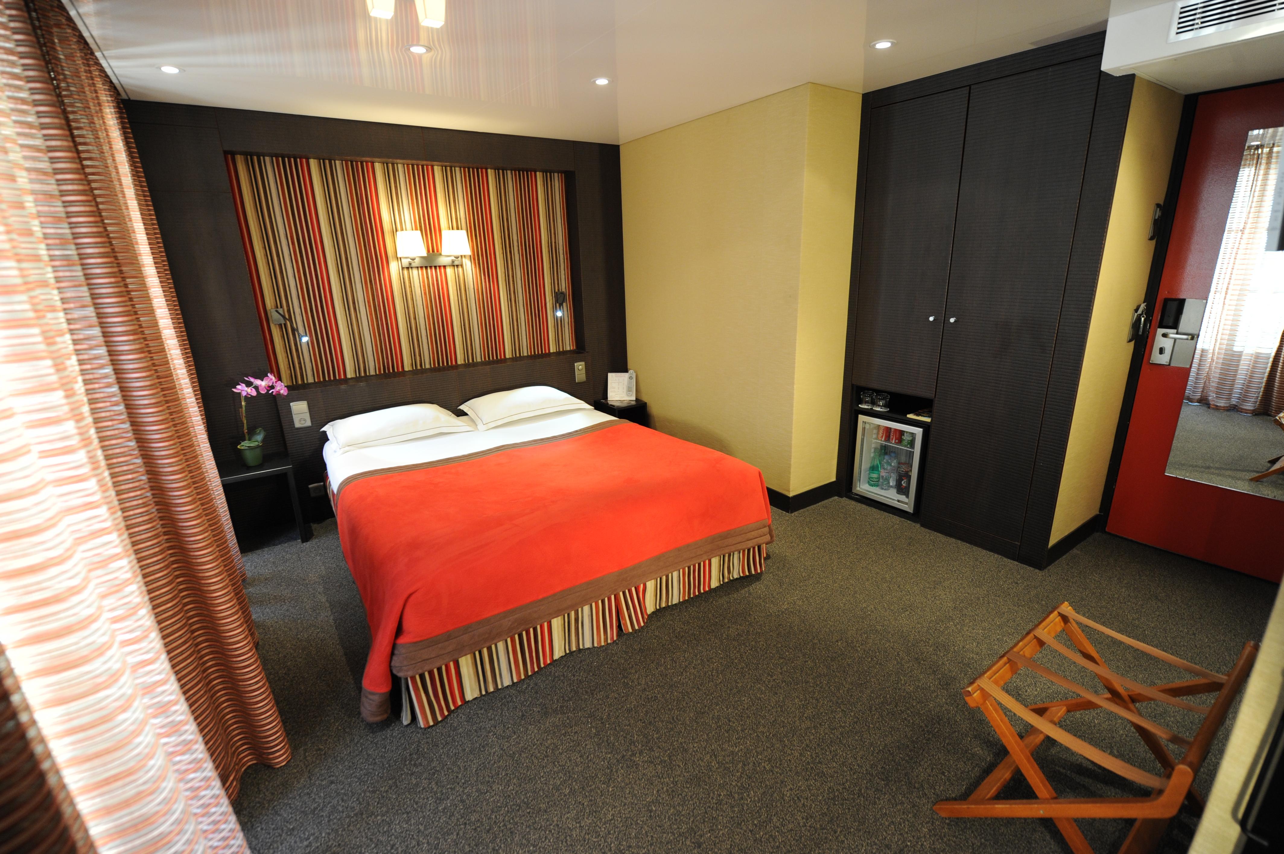 Hotel Du Vieux Saule Paris Eksteriør billede